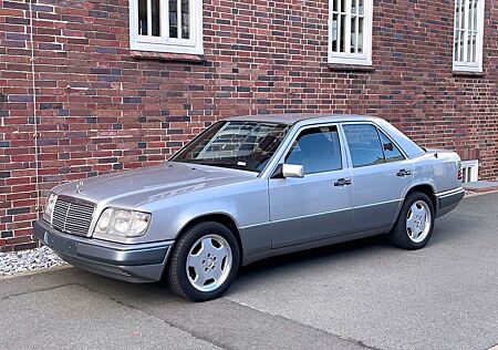 Mercedes-Benz E 280 E-Klasse *** besondere Ausstattung