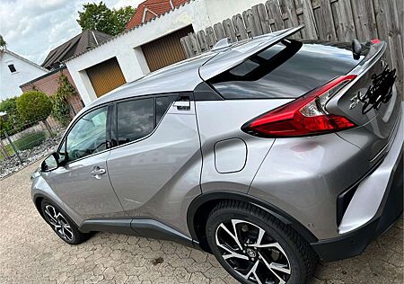 Toyota C-HR Hybrid Team Deutschland