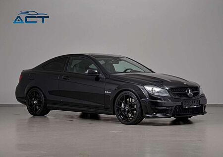 Mercedes-Benz C 63 AMG Coupe COMAND DISTRONIC PANO ILS H/K