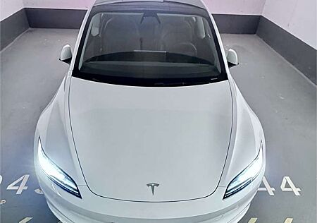 Tesla Model 3 RWD Hinterradantrieb