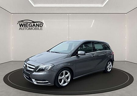 Mercedes-Benz B 180 +AHK+NAVI+8fach+XENON+SITZHEIZUNG