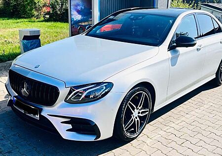 Mercedes-Benz E 220 d 9G-TRONIC AMG Line