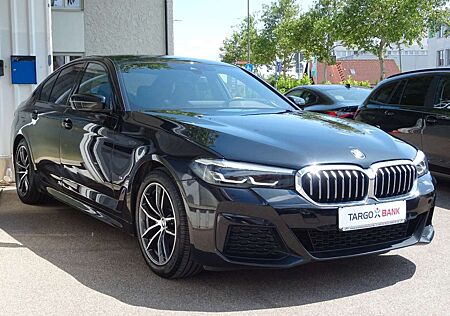 BMW 520 d Aut G30 LCI M Sportpaket 18" Navi Alcan LED