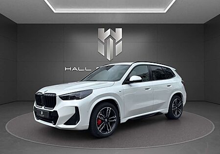 BMW X1 sDrive 20i | M Sport Pro | LED | Pano | AHK