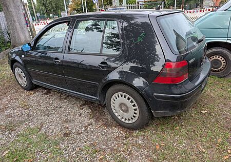 VW Golf Volkswagen IV 2.0,Automatik,5Tür,ZV/FB,TÜV,NR