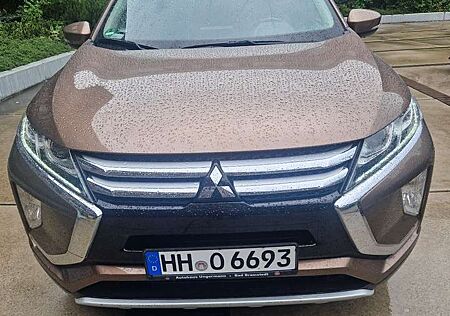 Mitsubishi Eclipse Cross Plus 2WD