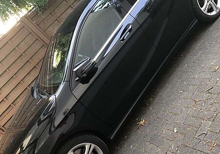 Mercedes-Benz A 250 BlueEfficiency mit Navigation
