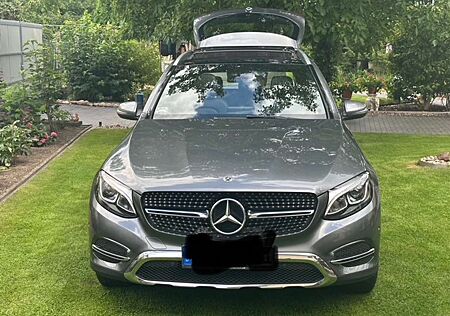 Mercedes-Benz GLC 220 d 4Matic 9G-TRONIC