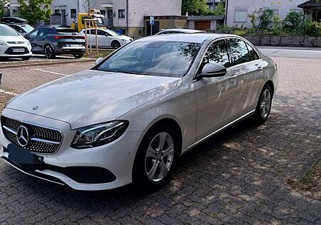 Mercedes-Benz E 200 9G-TRONIC Avantgarde