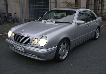 Mercedes-Benz E 420 -V8-AMG* motor M-119*1.Hd*30 j-H-Kenz.*TÜV-NEU