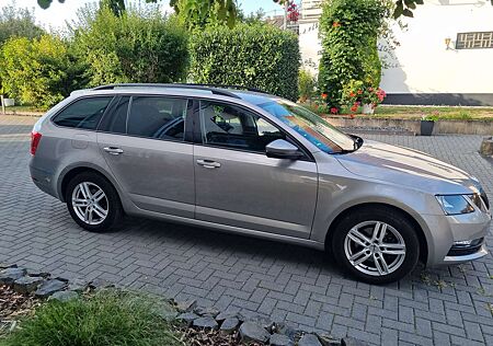 Skoda Octavia Combi 1.4 TSI Ambition*NAV*Kamera*Facelift