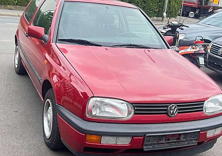VW Golf Volkswagen 1.8 GL Automatik
