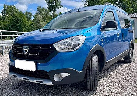 Dacia Dokker TCe 115 Stepway Celebration