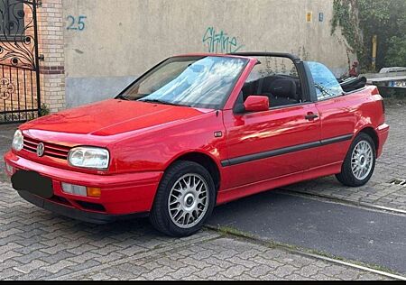 VW Golf Cabriolet Volkswagen Cabrio 1.8