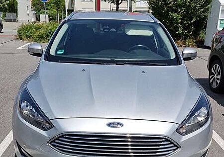 Ford Focus Turnier 1.6 TDCi DPF Start-Stopp-System Titanium
