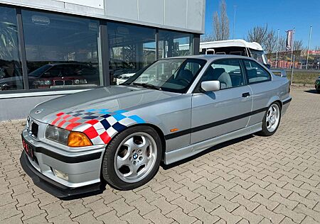 BMW 320 i Coupe E36 5-Gang/M-Paket TOP Zustand