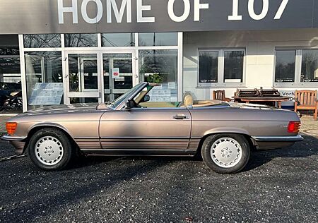 Mercedes-Benz SL 560 Impala / Beige