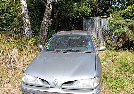 Renault Megane Classic 1.6 RT