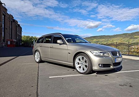 BMW 320d 320 DPF Touring Aut. Edition Fleet Exclusive