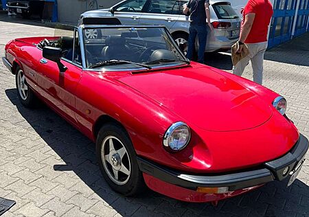 Alfa Romeo Spider 1.6