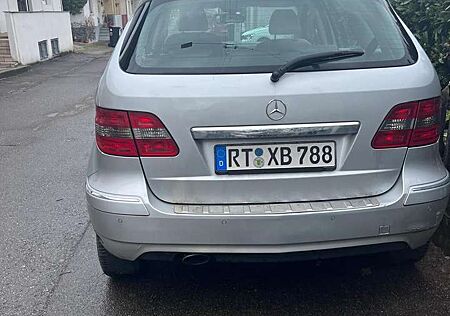 Mercedes-Benz B 180 CDI