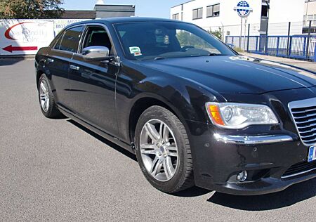 Lancia Thema 3.0 V6 CRD 24V Automatik Executive