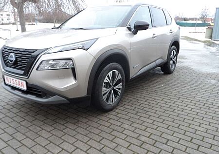 Nissan X-Trail N-Connecta 4x4 Silber Schwarz