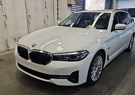 BMW 530 e Touring Aut. Live Cockpit Shadow-Line