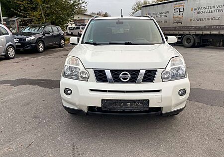 Nissan X-Trail 2.0 dci 4x4 DPF LE