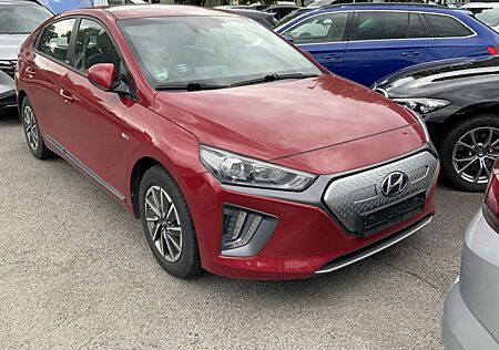 Hyundai Ioniq Infinity*ACC*Winterpaket*CarPlay*R.Cam*LED