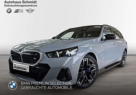 BMW i5 M60 xDrive Touring*732€ netto/mtl.*B&W*AHK*SkyLoun
