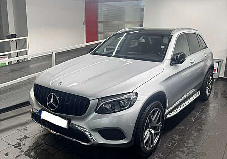 Mercedes-Benz GLC 250 4Matic 9G-TRONIC Luxury Panorama 20 Zoll AMG AHK