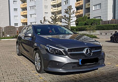 Mercedes-Benz A 180 BlueEfficiency (176.042)