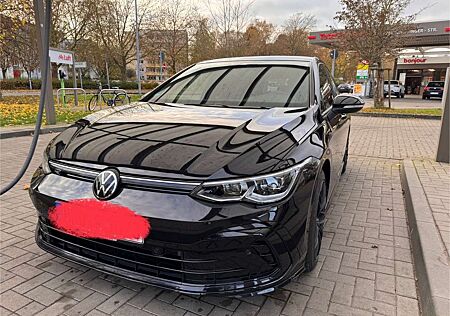 VW Golf Volkswagen 8 R-Line 1.5 eTSI DSG | IQ.Light | Navi