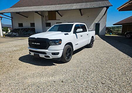 Dodge RAM 1500 5,7 Hemi BigHorn Lonestar AHK