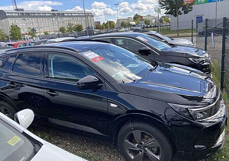 Opel Grandland X , GS, 1.2 Direct Injection Turbo 96 kW