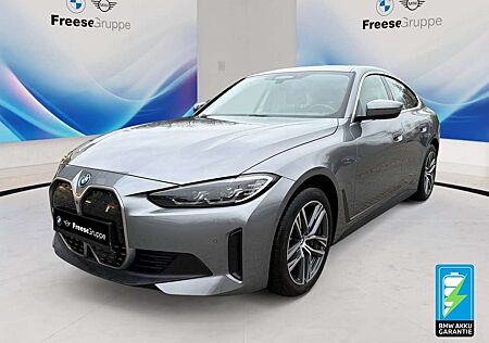 BMW i4 eDrive35 DAB RFK Parkassistent Klimaaut. Shz