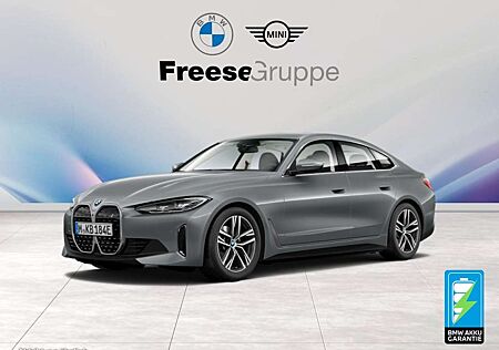 BMW i4 eDrive35 DAB RFK Parkassistent Klimaaut. Shz