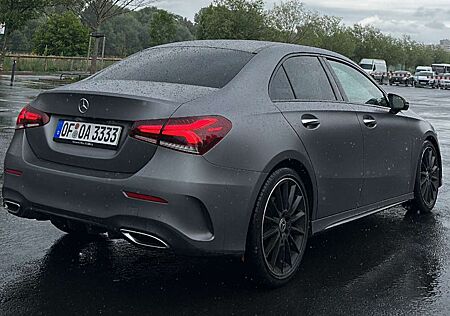 Mercedes-Benz A 220 7G-DCT AMG Line