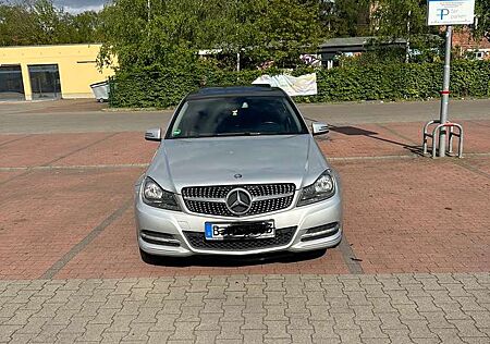 Mercedes-Benz C 200 (BlueEFFICIENCY) 7G-TRONIC