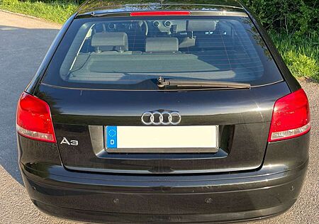 Audi A3 1.6 tiptronic Attraction