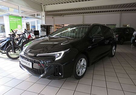 Suzuki Swace 1.8 Comfort + CVT