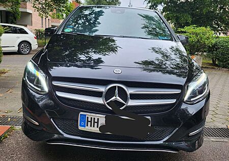 Mercedes-Benz B 200 7G-DCT UrbanStyle Edition