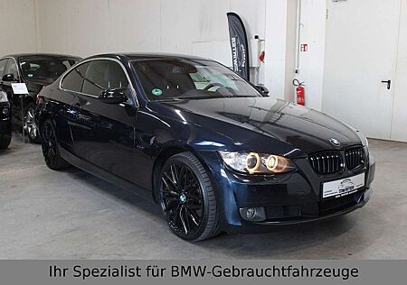 BMW 325 i Coupe xDrive Automatik*Navi*2.Hand*Scheckh.