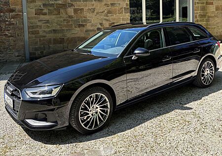 Audi A4 Avant 35 TDI S tronic