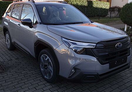 Subaru Forester 2.0ie Lineartronic Exclusive e-Boxer MJ 2025