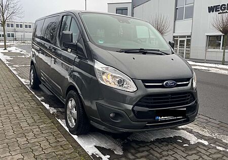 Ford Tourneo Custom 300 L2H1 VA Titanium