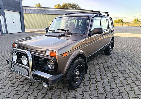 Lada Taiga Niva 5-trg. LANG 4x4 Klima Dotz A/T LED