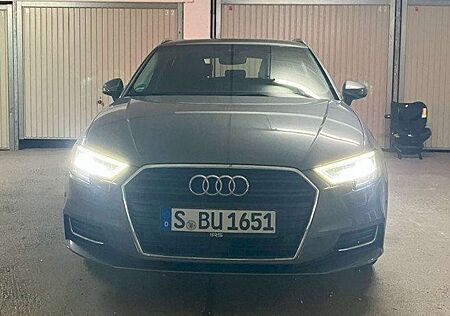 Audi A3 Sportback 30 TFSI Sportback S tronic sport
