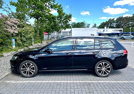 VW Golf Variant Volkswagen 2.0 TDI BlueMotion Technology DSG Com